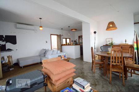 Casa à venda com 500m², 6 quartos e sem vagaStudio