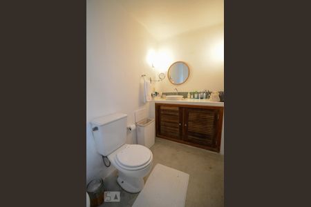 Casa à venda com 500m², 6 quartos e sem vagaBanheiro da Suíte 1