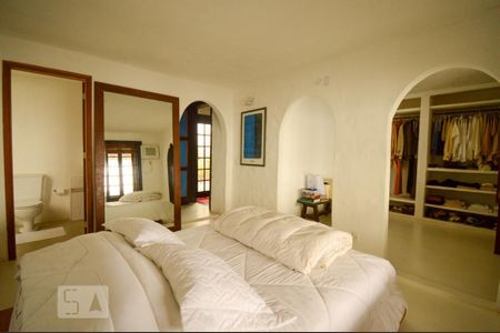 Casa à venda com 500m², 6 quartos e sem vagaSuíte 1