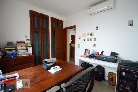 Casa à venda com 500m², 6 quartos e sem vagaStudio