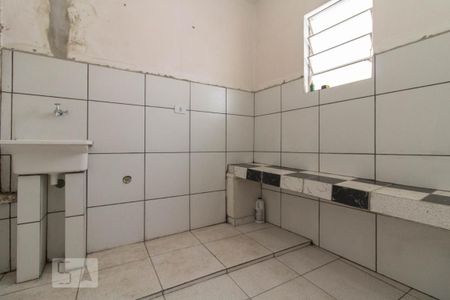 Casa à venda com 80m², 2 quartos e 1 vagaÁrea de Serviço