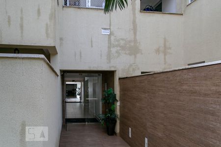 Apartamento à venda com 65m², 2 quartos e 1 vaga Apartamento à venda com 65m², 2 quartos e 1 vagaPortaria
