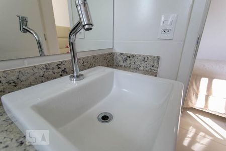 Apartamento à venda com 65m², 2 quartos e 1 vaga Apartamento à venda com 65m², 2 quartos e 1 vagaBanheiro da Suíte