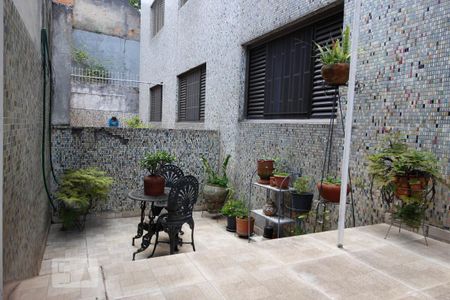 Apartamento à venda com 125m², 2 quartos e 1 vaga Apartamento à venda com 125m², 2 quartos e 1 vagaQuintal