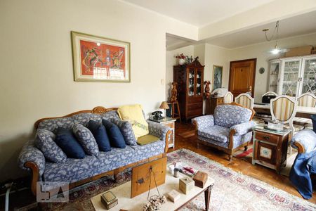 Apartamento à venda com 125m², 2 quartos e 1 vaga Apartamento à venda com 125m², 2 quartos e 1 vagaSala