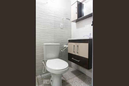 Banheiro de casa para alugar com 1 quarto, 50m² em Jardim Cidade Pirituba, São Paulo