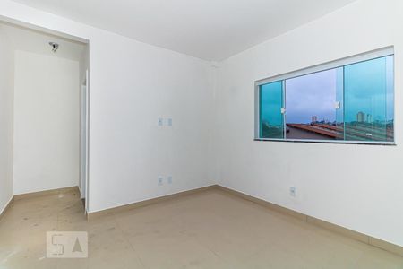 Sala e Cozinha de apartamento para alugar com 1 quarto, 45m² em Vila Isolina Mazzei, São Paulo