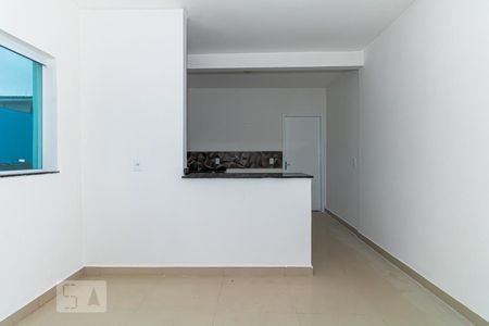 Sala e Cozinha de apartamento para alugar com 1 quarto, 45m² em Vila Isolina Mazzei, São Paulo