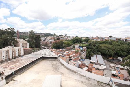 Vista Sala de apartamento à venda com 2 quartos, 41m² em Vila Zat, São Paulo