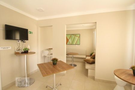 Apartamento à venda com 41m², 2 quartos e sem vaga Apartamento à venda com 41m², 2 quartos e sem vagaSalão de Festas