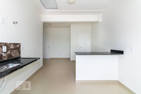 Sala e Cozinha de apartamento para alugar com 1 quarto, 45m² em Vila Isolina Mazzei, São Paulo