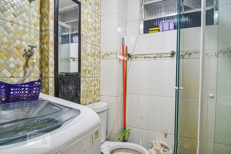 Banheiro de kitnet/studio para alugar com 1 quarto, 25m² em Centro, Niterói