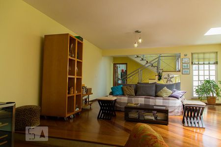 Sala de casa à venda com 3 quartos, 300m² em Saúde, São Paulo