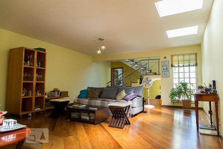 Sala de casa à venda com 3 quartos, 300m² em Saúde, São Paulo