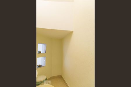 Casa à venda com 300m², 3 quartos e 7 vagasBanheiro do salão de festas