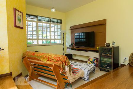 Sala de casa à venda com 3 quartos, 300m² em Saúde, São Paulo