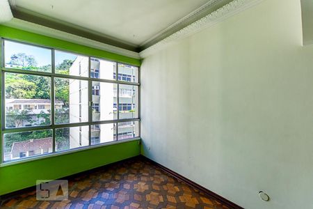 Sala de Apartamento com 3 quartos, 132m² Icaraí