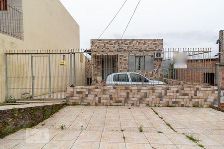 Casa à venda com 136m², 3 quartos e 1 vaga Casa à venda com 136m², 3 quartos e 1 vagaFachada
