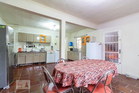 Casa à venda com 136m², 3 quartos e 1 vaga Casa à venda com 136m², 3 quartos e 1 vagaCozinha