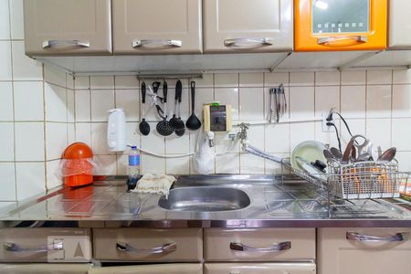 Casa à venda com 136m², 3 quartos e 1 vaga Casa à venda com 136m², 3 quartos e 1 vagaCozinha - pia