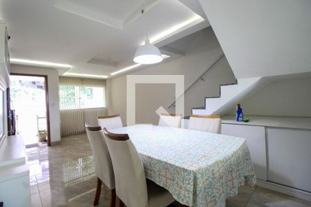 Sala  de casa de condomínio à venda com 3 quartos, 240m² em Freguesia (jacarepaguá), Rio de Janeiro