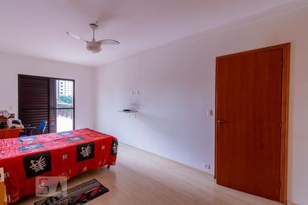 Casa à venda com 400m², 3 quartos e 6 vagasQuarto 1