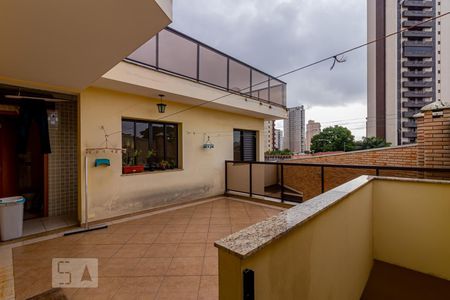 Casa à venda com 400m², 3 quartos e 6 vagasQuintal 