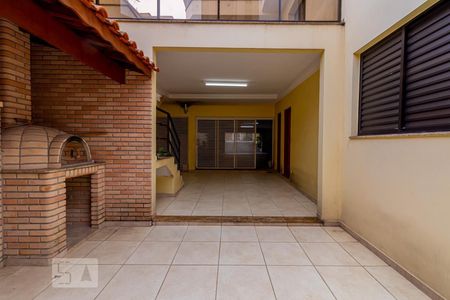 Casa à venda com 400m², 3 quartos e 6 vagasChurrasqueira