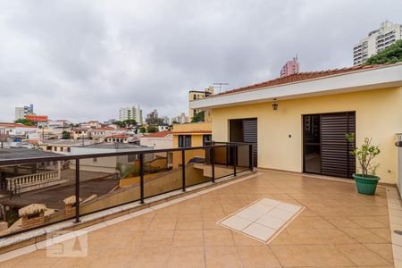 Casa à venda com 400m², 3 quartos e 6 vagasVaranda 