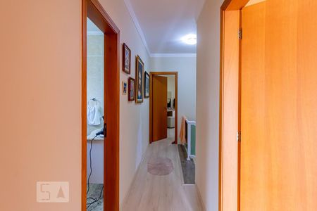 Casa à venda com 400m², 3 quartos e 6 vagasCorredor 