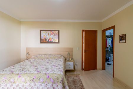 Casa à venda com 400m², 3 quartos e 6 vagasSuíte 