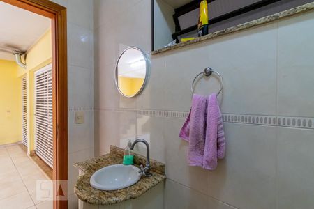 Casa à venda com 400m², 3 quartos e 6 vagasBanheiro de Serviço 2 