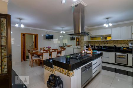 Casa à venda com 400m², 3 quartos e 6 vagasCozinha 