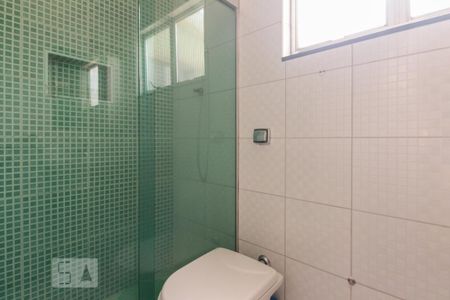 Banheiro Suíte de casa para alugar com 3 quartos, 130m² em Vila Canero, São Paulo