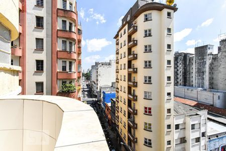 Sala - Varanda - Vista de apartamento para alugar com 2 quartos, 110m² em Santa Efigênia, São Paulo