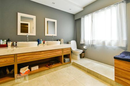 Apartamento à venda com 150m², 2 quartos e 1 vagaSuíte 2 - Banheiro