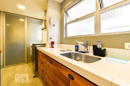 Apartamento à venda com 150m², 2 quartos e 1 vagaCozinha