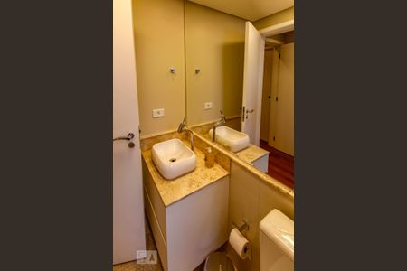 Apartamento à venda com 160m², 3 quartos e 3 vagasBanheiro da Suíte 2