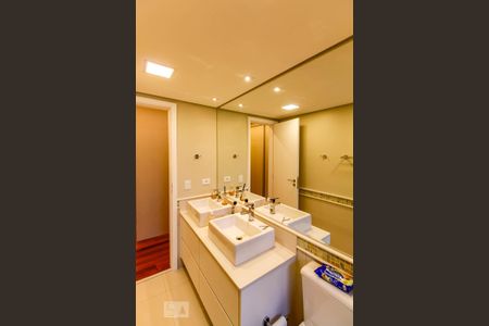 Apartamento à venda com 160m², 3 quartos e 3 vagasBanheiro da Suíte 3