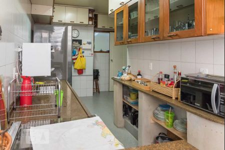 Apartamento à venda com 160m², 3 quartos e 1 vagaCozinha 