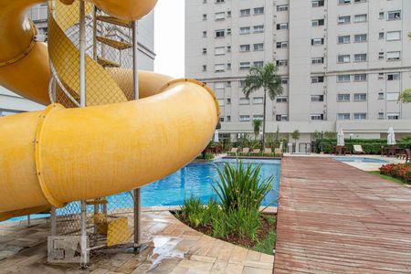 Apartamento à venda com 178m², 3 quartos e 3 vagas Apartamento à venda com 178m², 3 quartos e 3 vagasPiscina