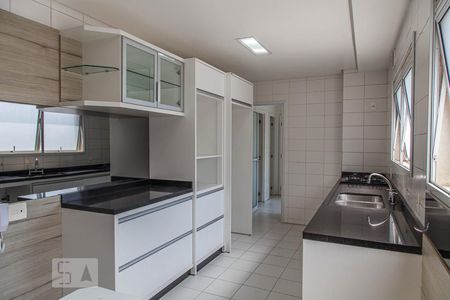 Apartamento à venda com 178m², 3 quartos e 3 vagas Apartamento à venda com 178m², 3 quartos e 3 vagasCozinha