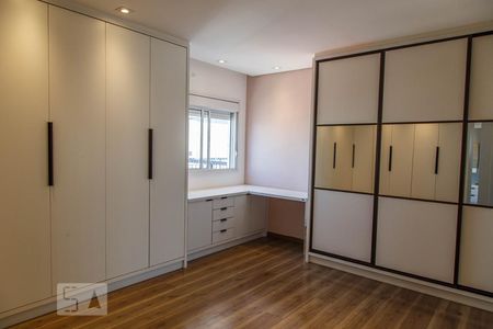 Apartamento à venda com 178m², 3 quartos e 3 vagas Apartamento à venda com 178m², 3 quartos e 3 vagasQuarto Suíte 1