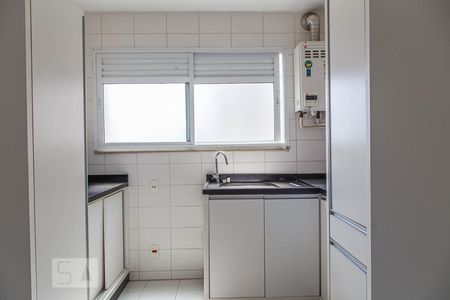 Apartamento à venda com 178m², 3 quartos e 3 vagas Apartamento à venda com 178m², 3 quartos e 3 vagasÁrea de Serviço