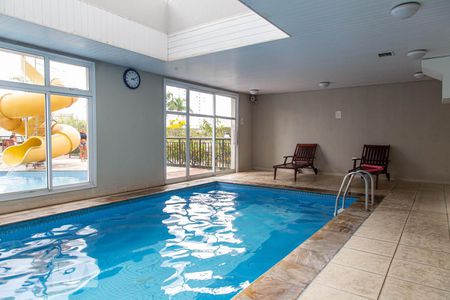 Apartamento à venda com 178m², 3 quartos e 3 vagas Apartamento à venda com 178m², 3 quartos e 3 vagasPiscina