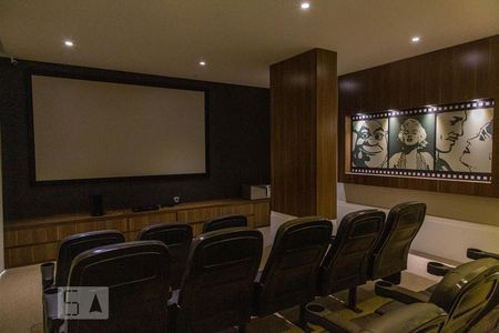 Apartamento à venda com 178m², 3 quartos e 3 vagas Apartamento à venda com 178m², 3 quartos e 3 vagasCinema