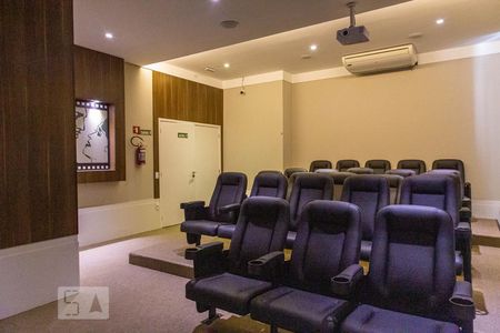 Apartamento à venda com 178m², 3 quartos e 3 vagas Apartamento à venda com 178m², 3 quartos e 3 vagasCinema