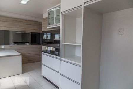 Apartamento à venda com 178m², 3 quartos e 3 vagas Apartamento à venda com 178m², 3 quartos e 3 vagasCozinha