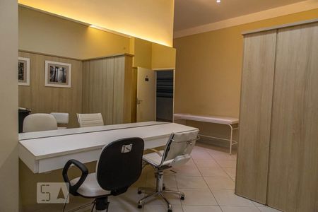 Apartamento à venda com 178m², 3 quartos e 3 vagas Apartamento à venda com 178m², 3 quartos e 3 vagasEspaço Beleza