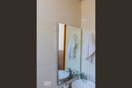 Apartamento à venda com 130m², 2 quartos e 2 vagasEspelho